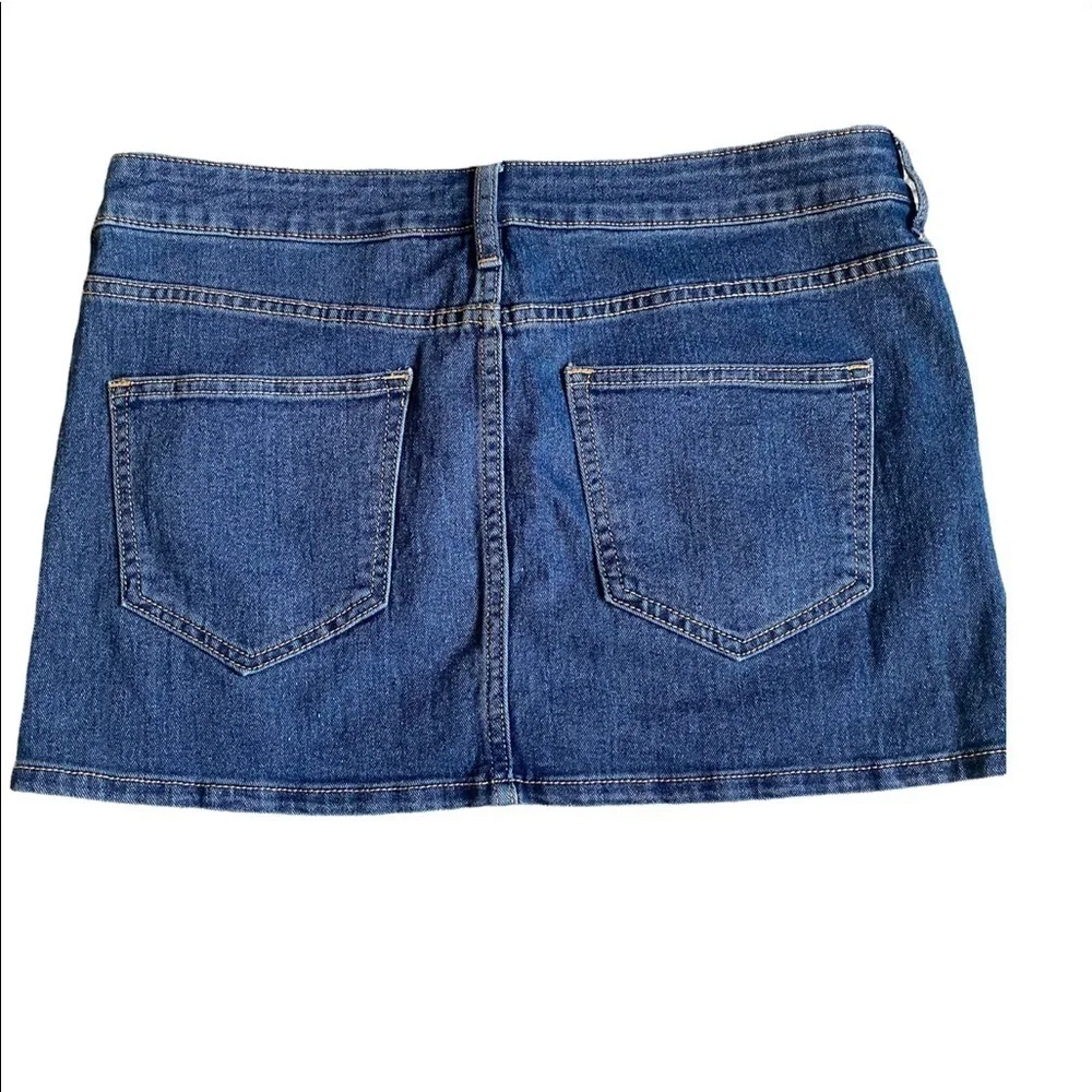 Divided H&M Size 8 EUC Pocketed Denim Jean Mini Skirt - Picture 2 of 3